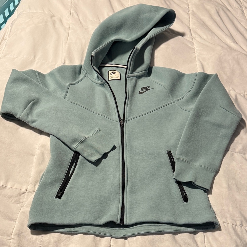 Women’s Nike Tech Fleece full zip hoodie